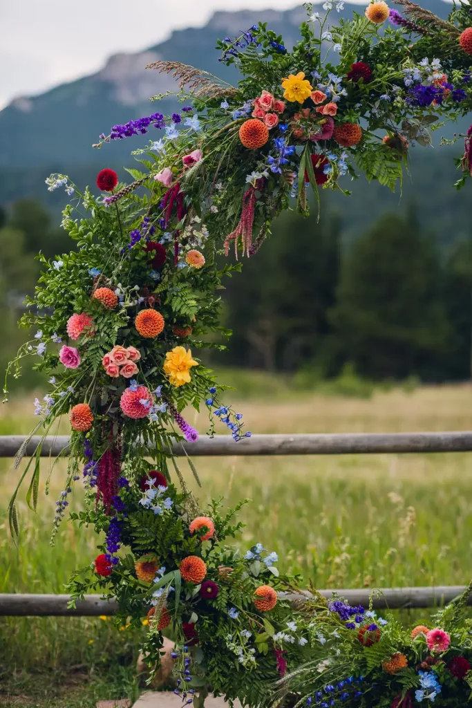 wild-blossoms-rocky-mountain-colorful-circle-arch-wedding-web-21
